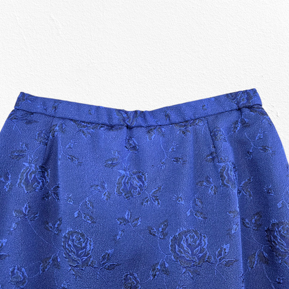 Vintage 80s Royal Blue Jacquard Skirt Suit Floral Formal Skirt Blazer Size 12P - Picture 11 of 16